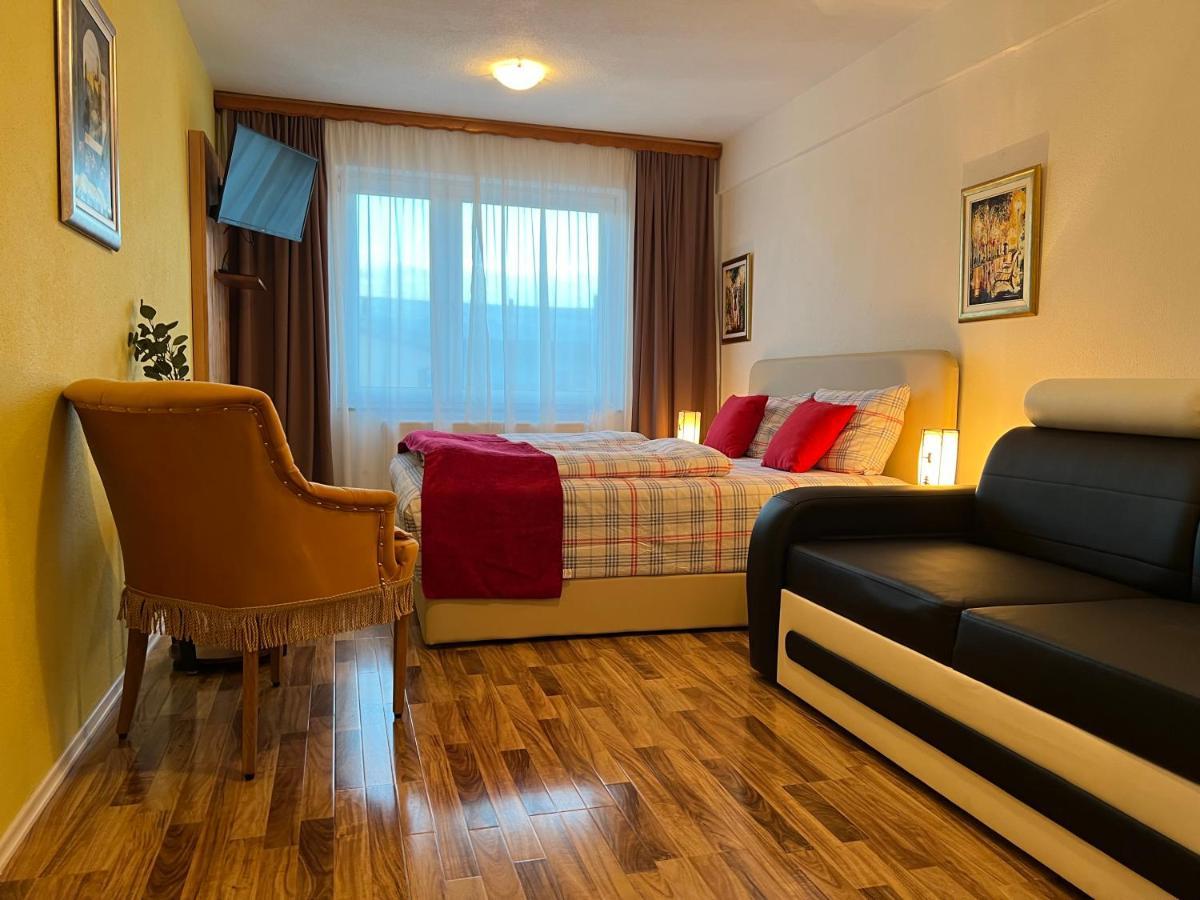 Hotel Central Vlasic Bagian luar foto