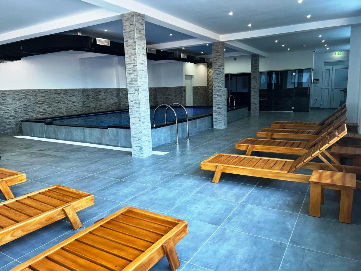 Hotel Central Vlasic Bagian luar foto